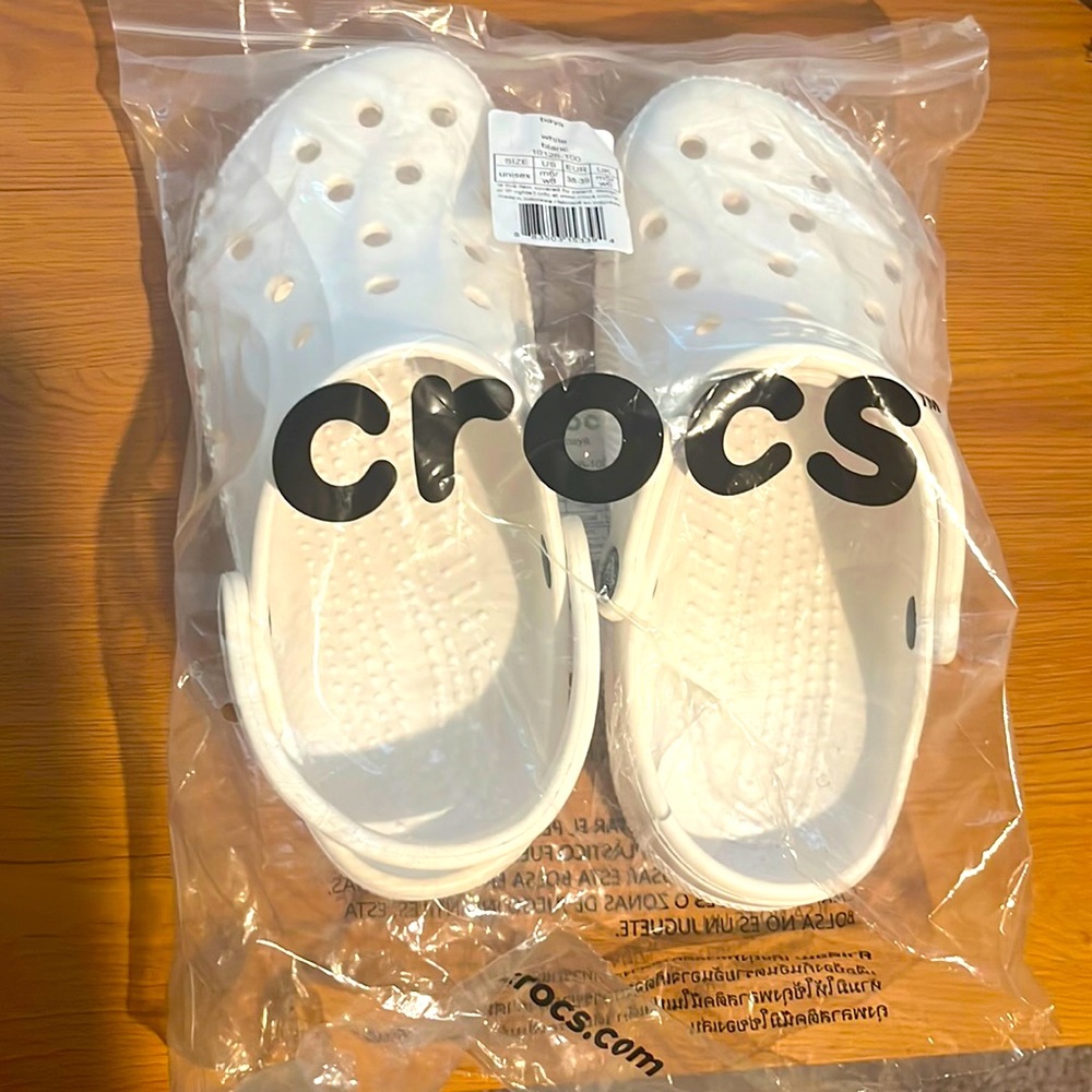 Unisex White Brand New Crocs US M6/W8